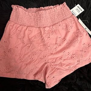 Pink flowy small dress shorts🎀💝